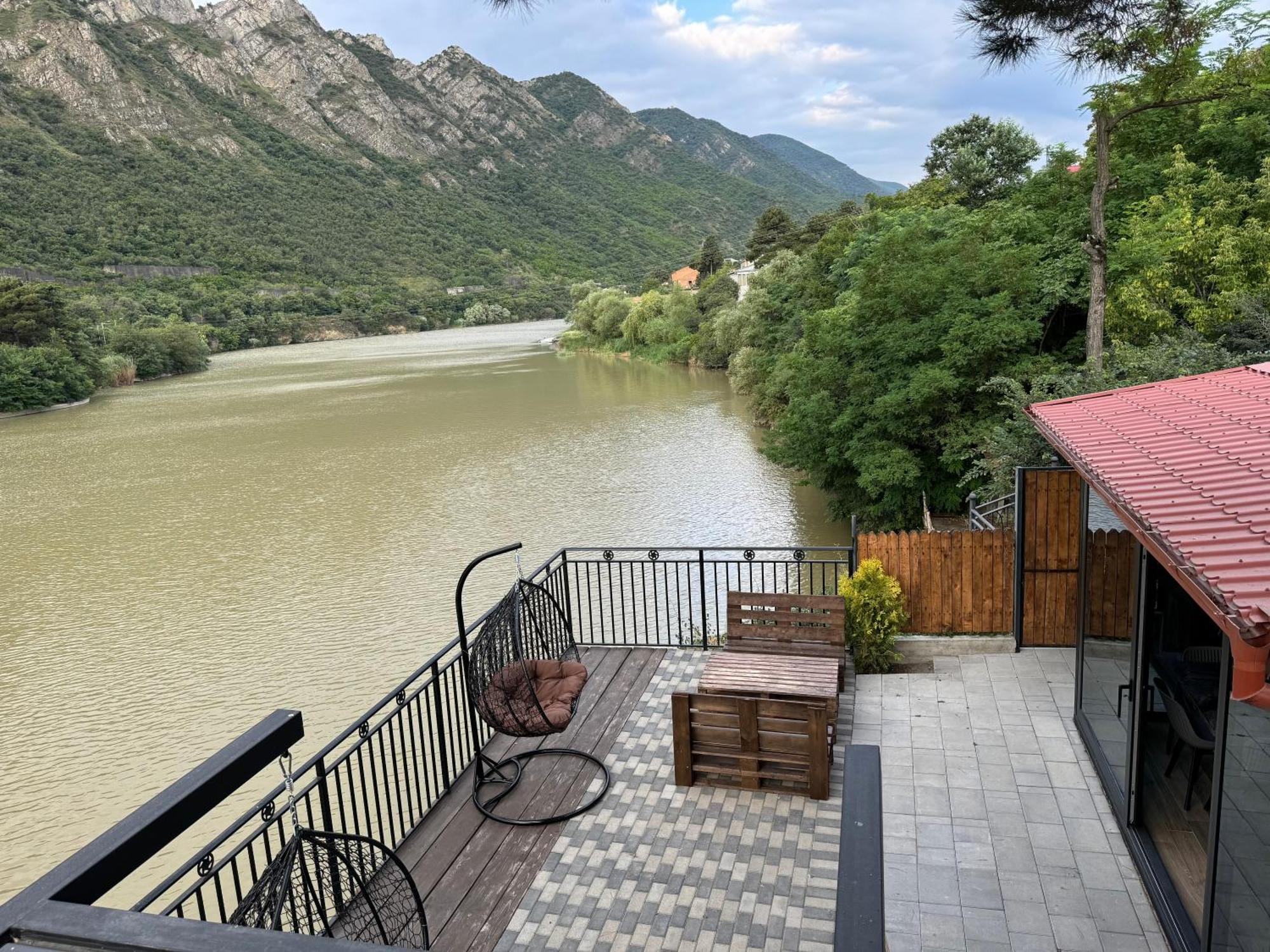 Space In Mtskheta Luaran gambar